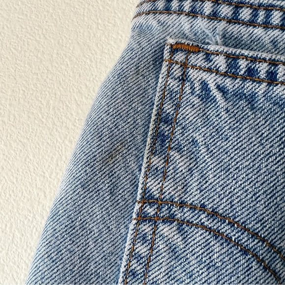 Vintage 90’s levis Womens 951 denim shorts longer length 29” - Picture 4 of 9